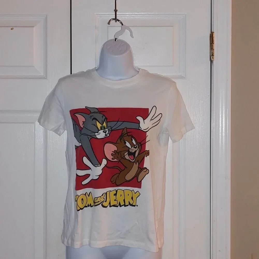 Tom and Jerry juniors tshirt  Sz S